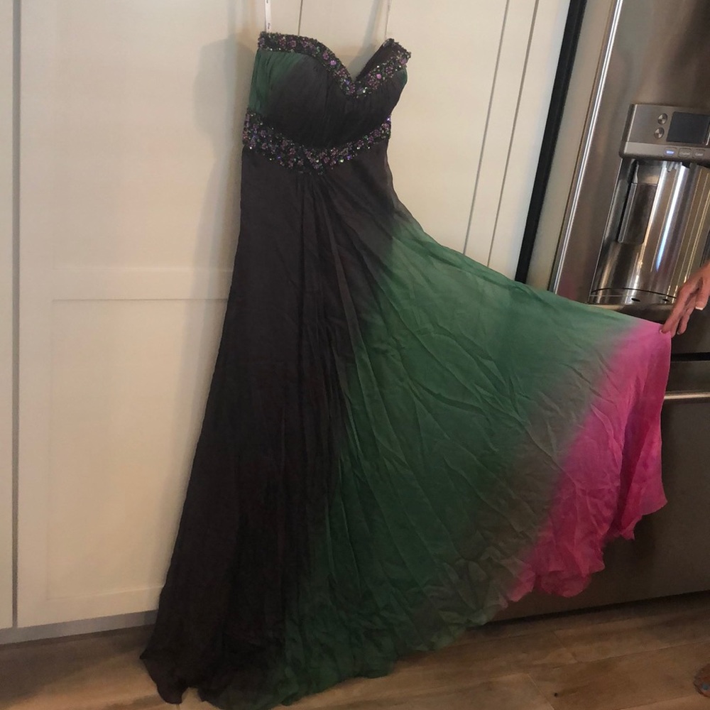 Long evening/prom dress